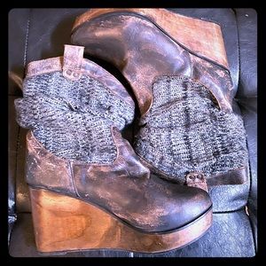 Bed Stu Wooden Wedge / Knit boots